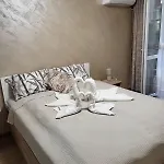 Apartment дар *