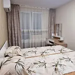 дар Apartment *
